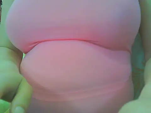 keepmepregnantt (Ask my age) - legs