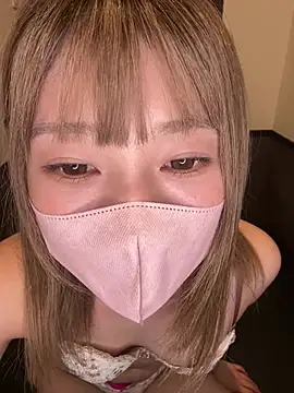 Ema_xx webcam