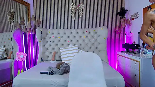 PlayfulShow live cam