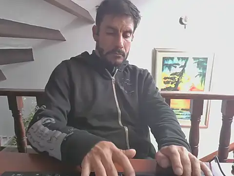 elkike1980 webcam