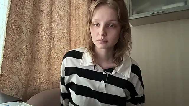 DemetriceYoshimura webcam
