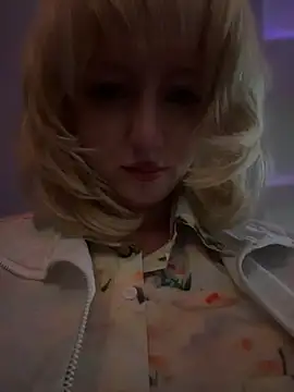 RonnieKiss webcam