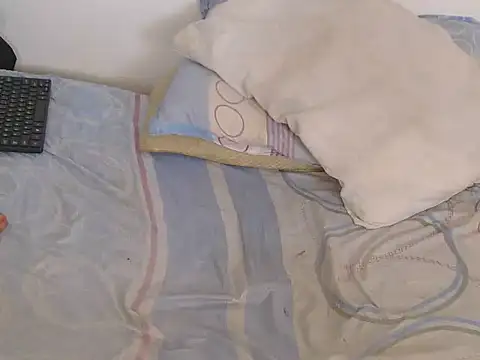 delicious_dakin webcam
