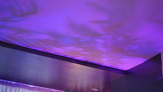 HotBustyBabeX webcam