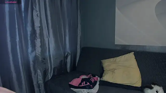 TarynPalek webcam