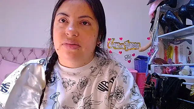 lanaqueen699 webcam