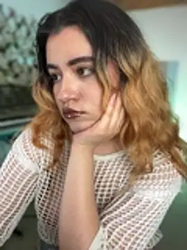 NikkiNix webcam