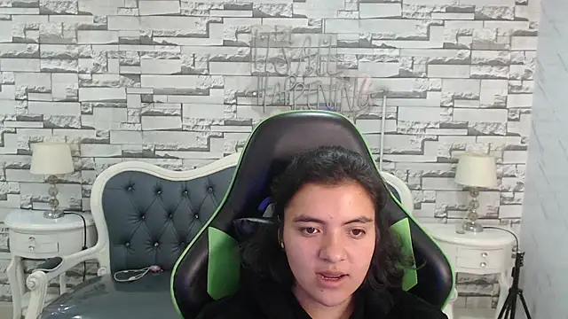 amalia_a webcam