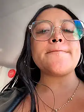 Mia_Risky-1 webcam