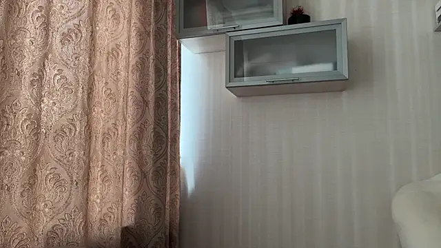 DemetriceYoshimura webcam