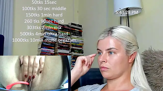 queenofthenighttt webcam