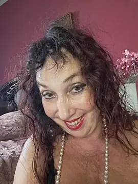 GypsyEsmeralda webcam