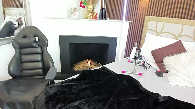 Laguertha___ webcam