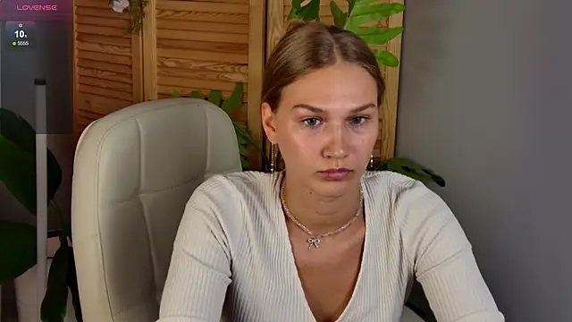 Sweet_Emilya webcam