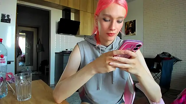 _Alice_Kitty Live Webcam on Stripchat