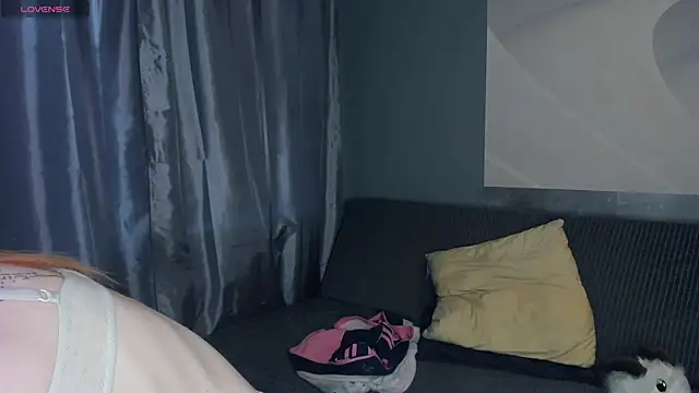 TarynPalek webcam