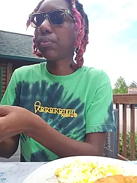 oliviaprettypussy webcam