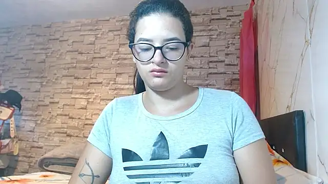 Mia_Sain