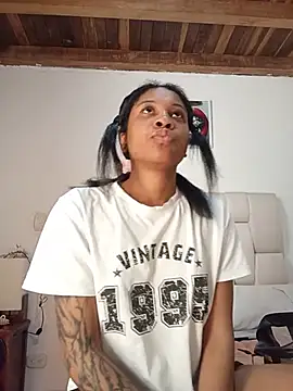Zaira_Rose_