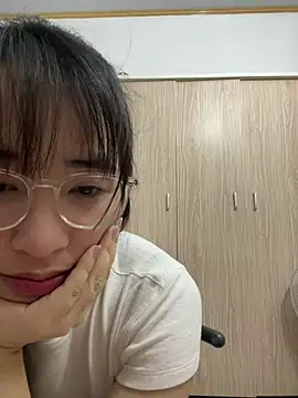 Babybooo01_ webcam