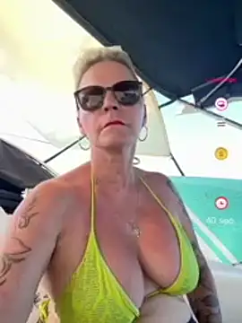 German_Milf live sex cam