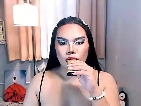 TSbrianaHugeCock webcam