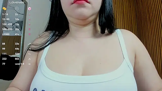 megancero live cam on 