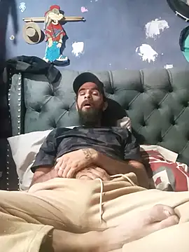 hairy_mannn webcam