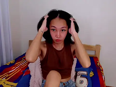 Sweet_kittyxx webcam