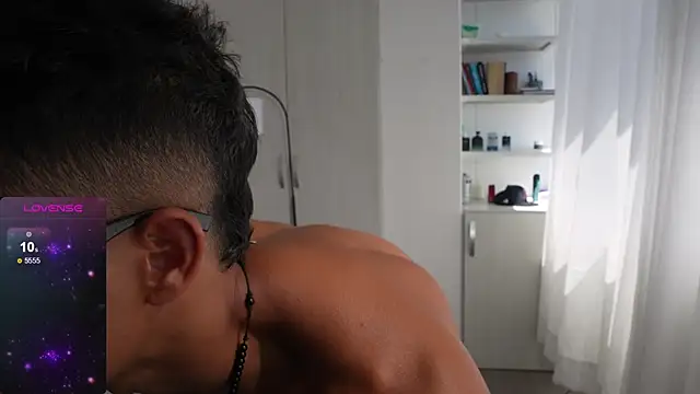 Paradise_boy__ webcam