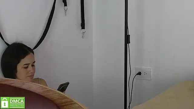 sexychanell_18 webcam