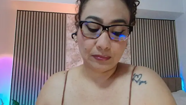 JuliRamirez webcam
