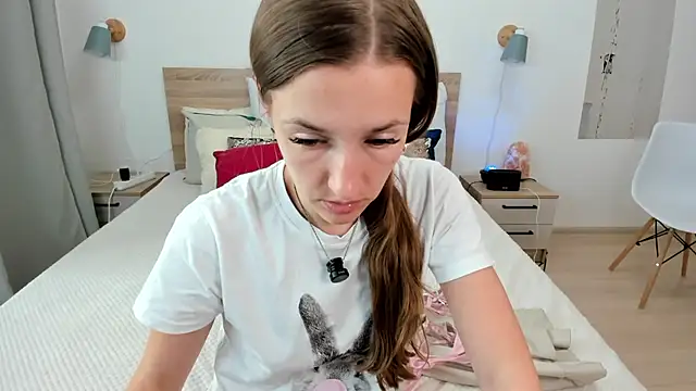 KateRedgar webcam
