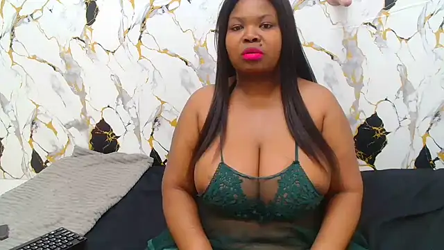 HornnyBabe35 webcam