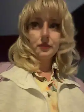 RonnieKiss webcam
