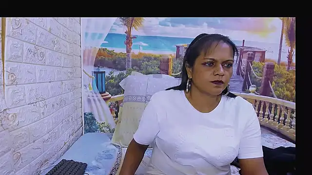indianswtbella webcam