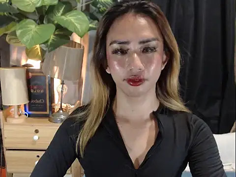 SanyaCumSlot webcam