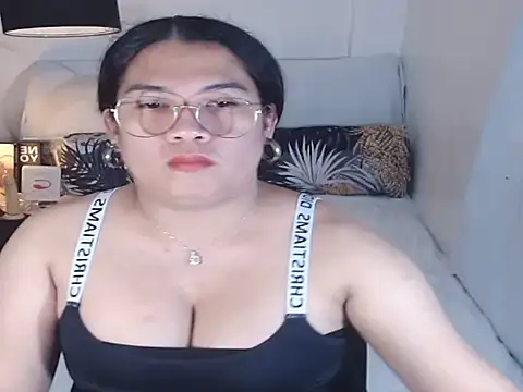 yoursweetmajesticrose webcam