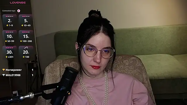 Naomi_Velvet webcam