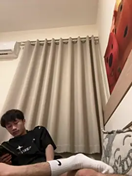 sexyboy-3525 webcam
