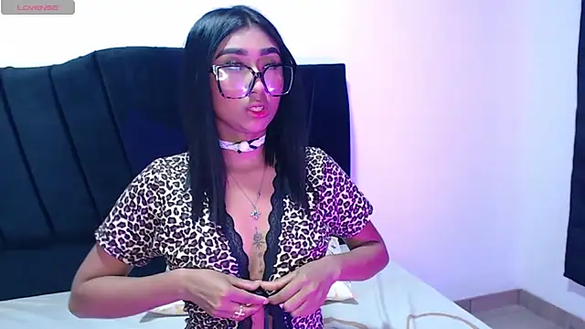 _mia_hot03 webcam