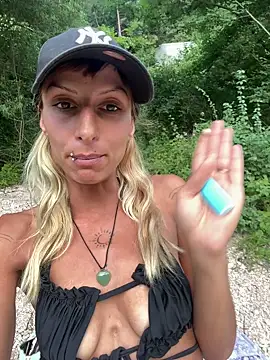 GirlHannah webcam