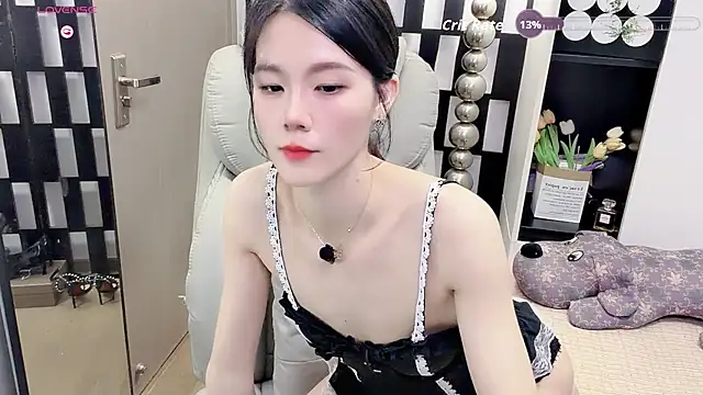 Yueyue-MM live cam