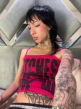 Model: MadisonWood01