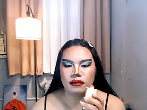 TSbrianaHugeCock webcam