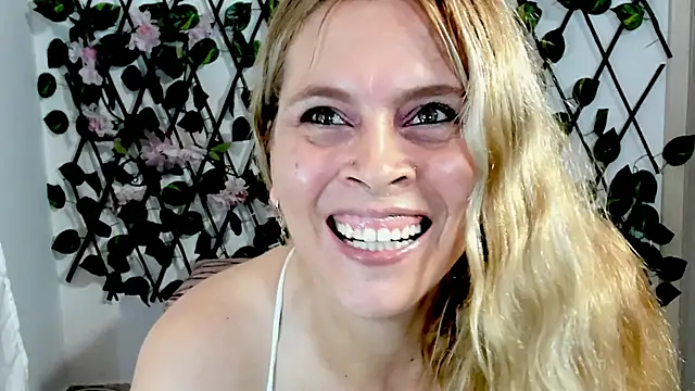 samanthaExsotic webcam