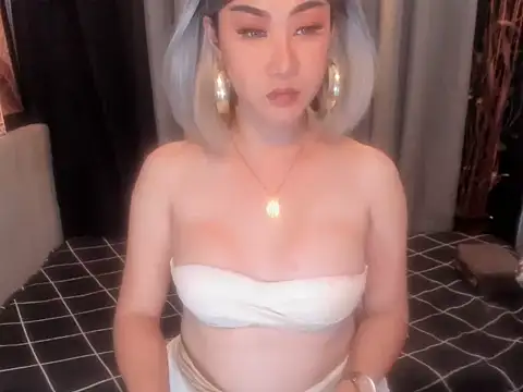 CassieBigCock webcam