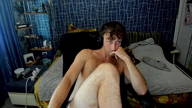 CuteBoy228 webcam