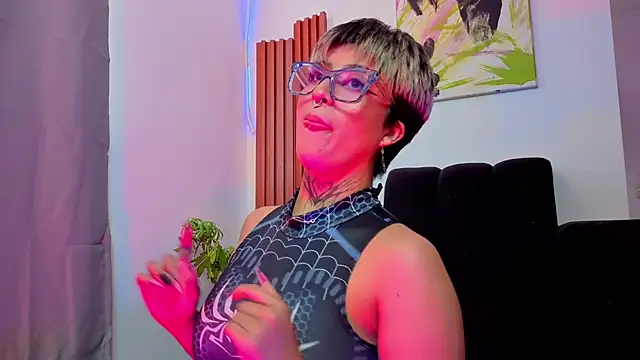 Rebeka-baker live sex cam