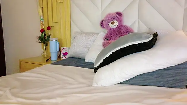 Anaise_latif webcam